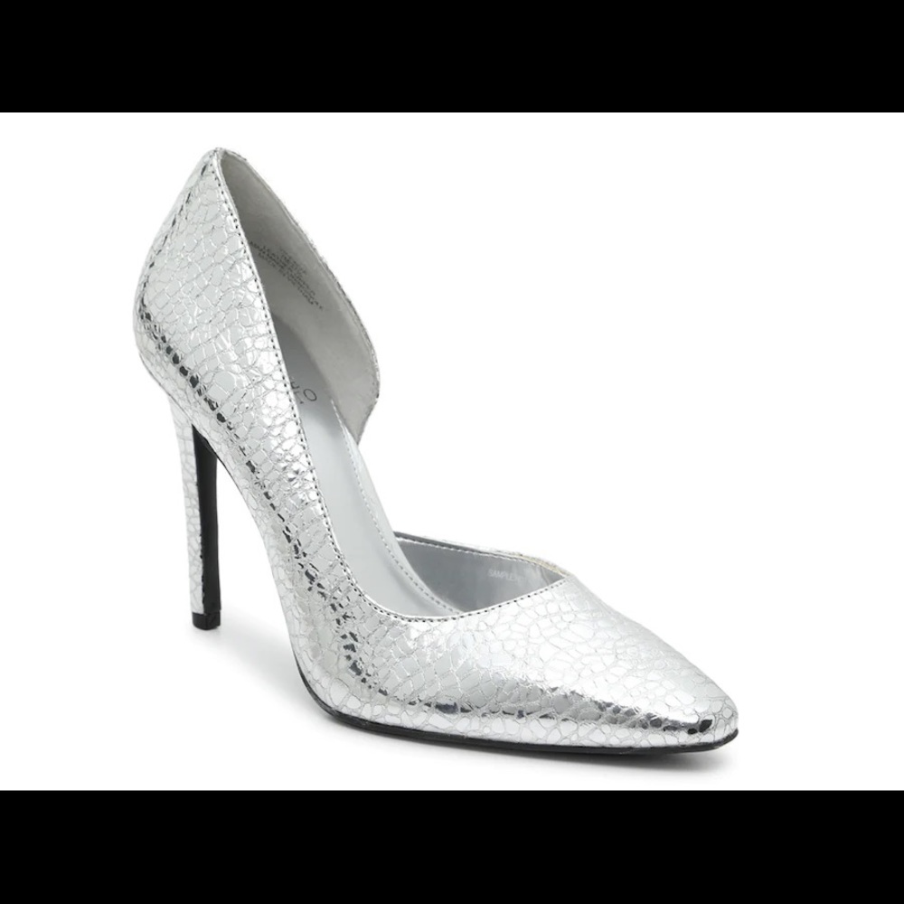 Vince Camuto Faiva Pump in Metallic Silver